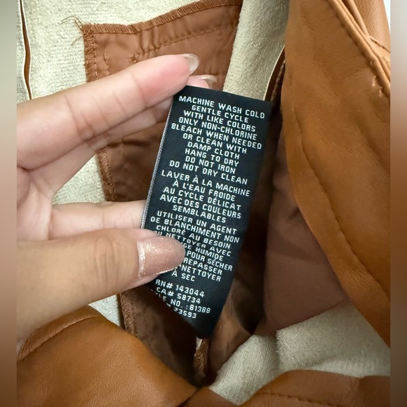 7 FOR ALL MANKIND Belted Faux Leather Wide Leg Pants in Brown - Picture 9 of 10